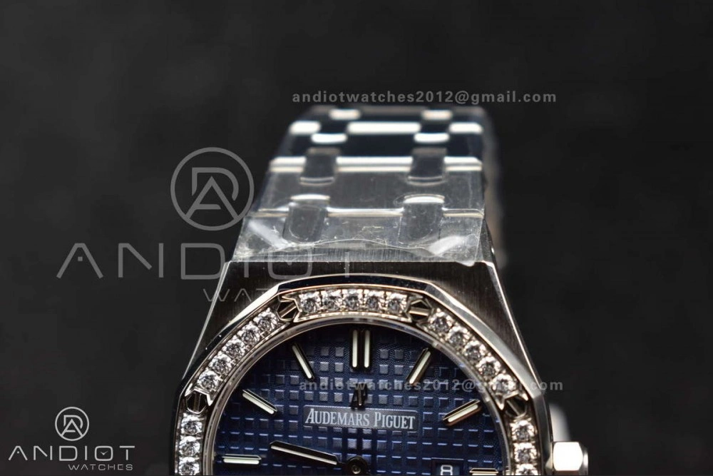 Upgraded Lady Royal Oak 33mm 67651 SS Diamond Bezel V7F 1:1 Blue Textured Dial on SS Bracelet Ronda Quartz to AP Cal. 116