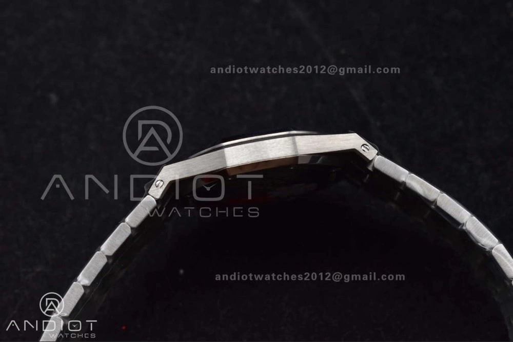 Lady Royal Oak 33mm 67651 SS Diamond Bezel V7F 1:1 White Textured Dial On Stainless Strap Ronda Quartz to AP Cal. Premium 110