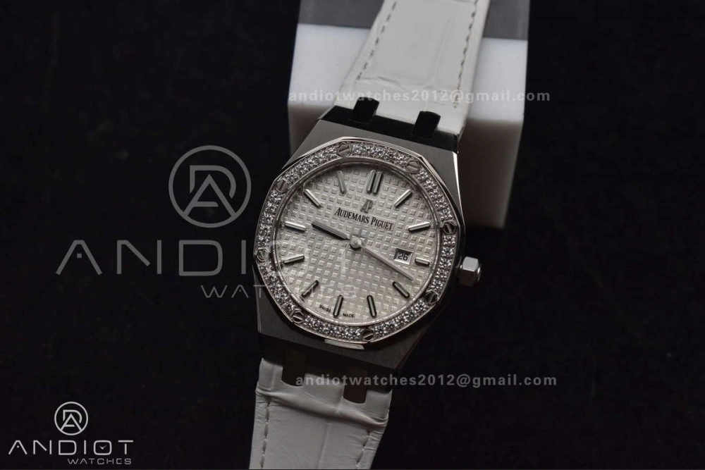 Lady Royal Oak 33mm 67651 SS Diamond Bezel V7F 1:1 White Textured Dial On White Croco Leather Strap Ronda Quartz to AP Cal. EasyCare 101