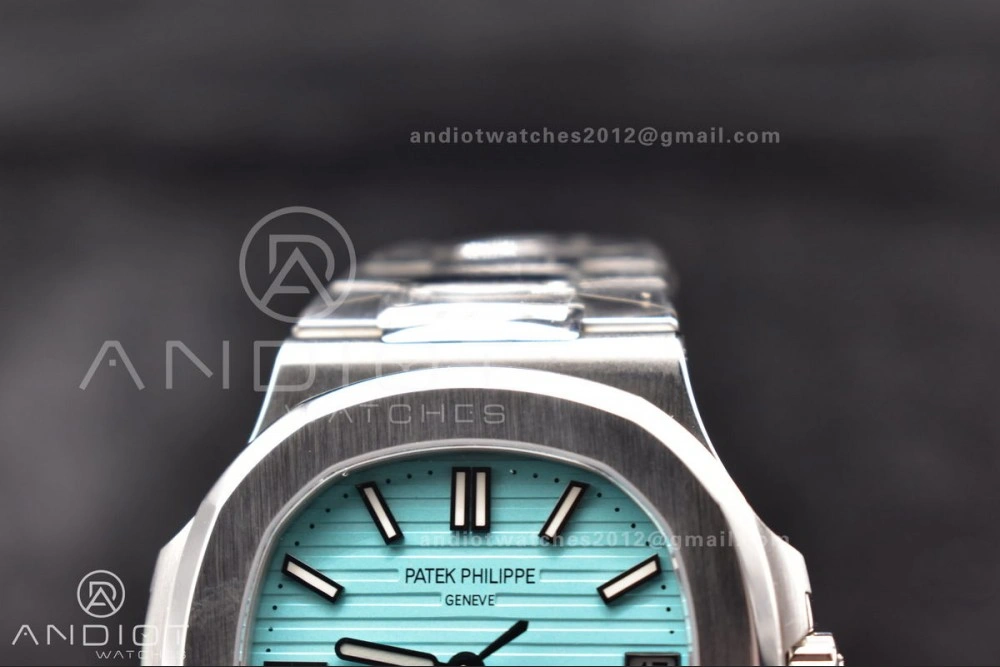 DailyWear Nautilus 5711 Tiffany GRF 1:1 Best Edition Tiffany Blue Dial on SS Bracelet 324CS 386