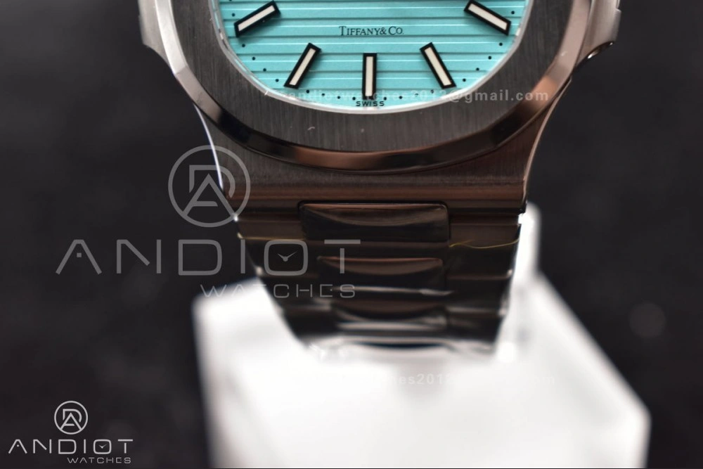 DailyWear Nautilus 5711 Tiffany GRF 1:1 Best Edition Tiffany Blue Dial on SS Bracelet 324CS 386