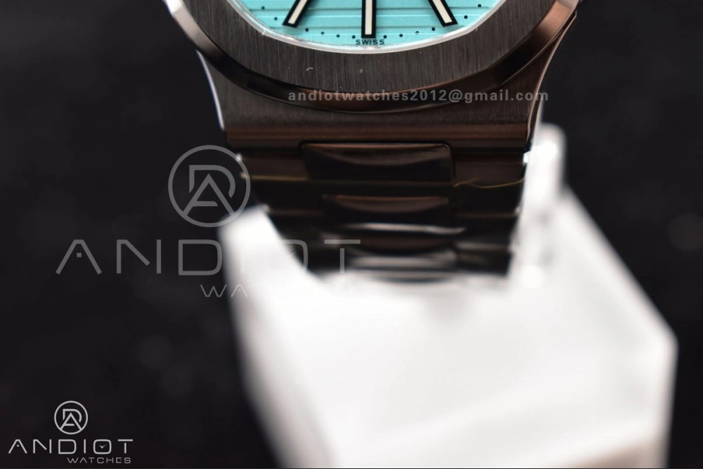 DailyWear Nautilus 5711 Tiffany GRF 1:1 Best Edition Tiffany Blue Dial on SS Bracelet 324CS 386