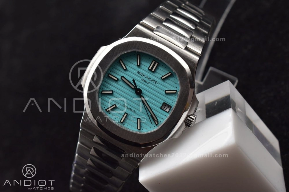 DailyWear Nautilus 5711 Tiffany GRF 1:1 Best Edition Tiffany Blue Dial on SS Bracelet 324CS 386