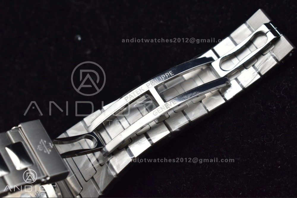 DailyWear Nautilus 5711 Tiffany GRF 1:1 Best Edition Tiffany Blue Dial on SS Bracelet 324CS 386