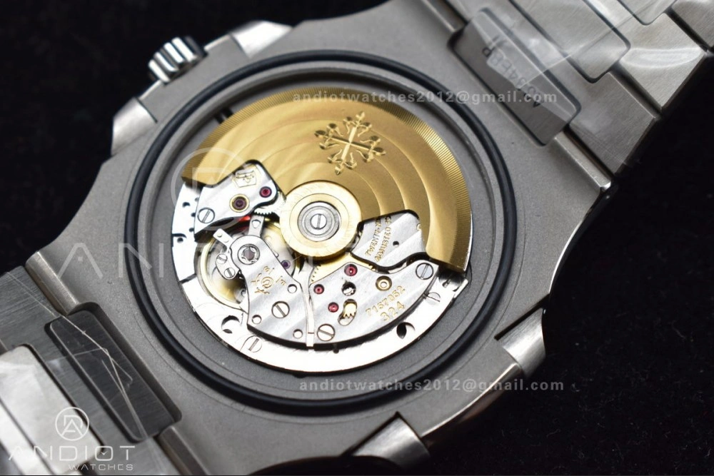 DailyWear Nautilus 5711 Tiffany GRF 1:1 Best Edition Tiffany Blue Dial on SS Bracelet 324CS 386