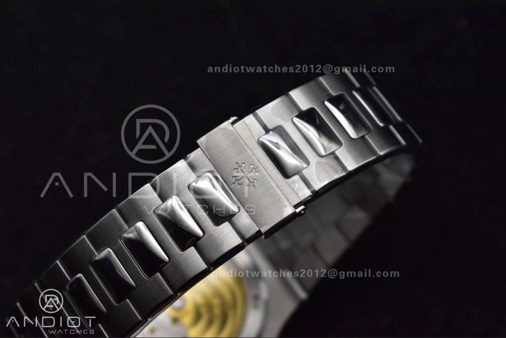 Elegant Nautilus 5711 1A 3KF 1:1 Best Edition Blue Textured Dial on SS Bracelet A324 Super Clone V 364