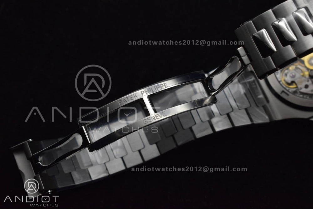 Elegant Nautilus 5711 1A 3KF 1:1 Best Edition Blue Textured Dial on SS Bracelet A324 Super Clone V 364