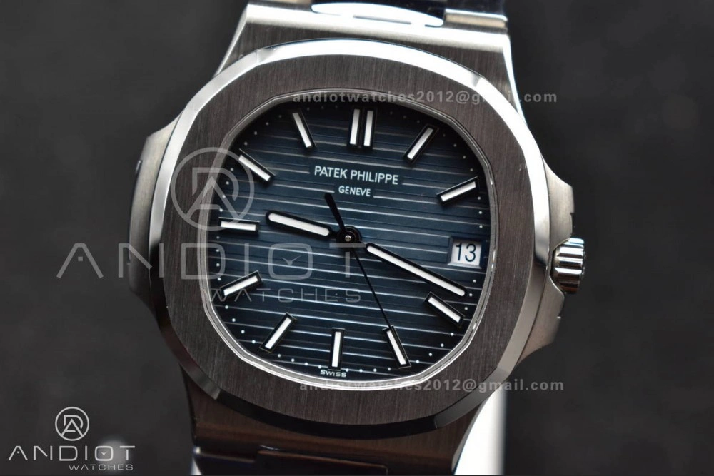 Elegant Nautilus 5711 1A 3KF 1:1 Best Edition Blue Textured Dial on SS Bracelet A324 Super Clone V 364