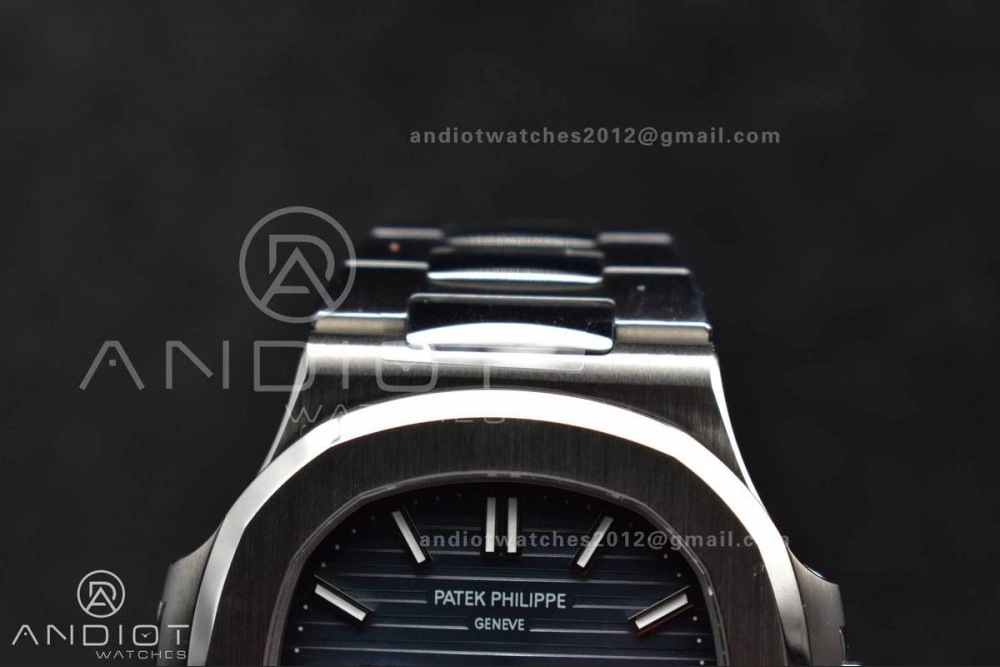 Elegant Nautilus 5711 1A 3KF 1:1 Best Edition Blue Textured Dial on SS Bracelet A324 Super Clone V 364