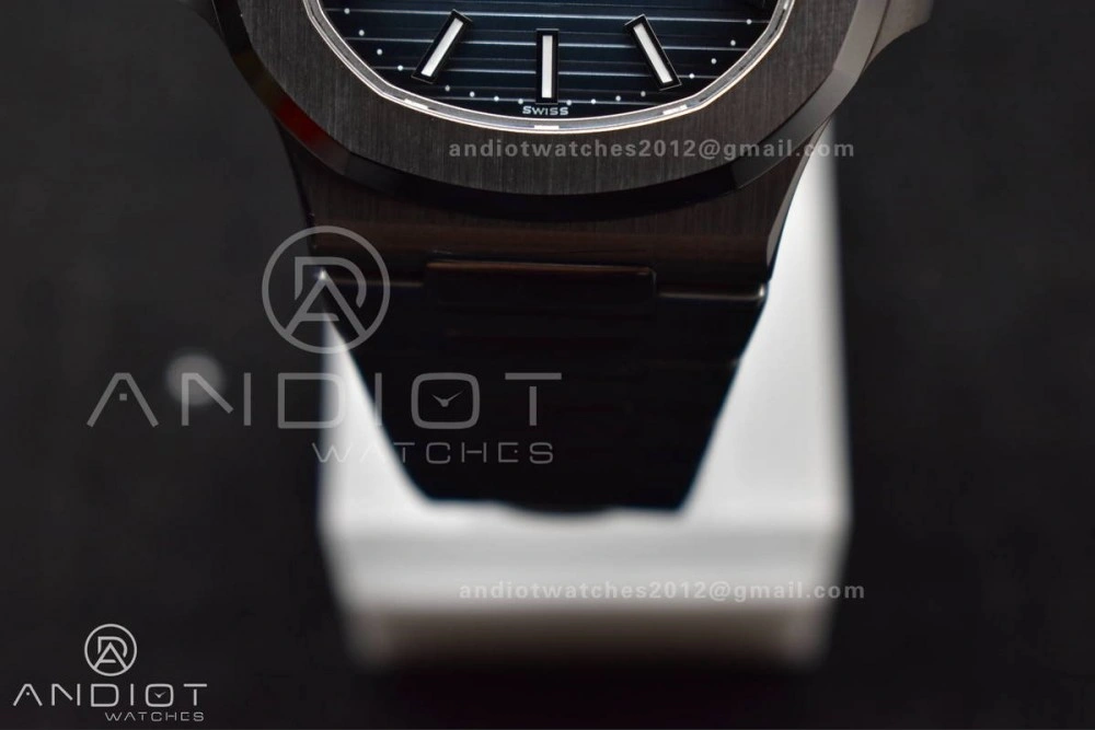 Elegant Nautilus 5711 1A 3KF 1:1 Best Edition Blue Textured Dial on SS Bracelet A324 Super Clone V 364