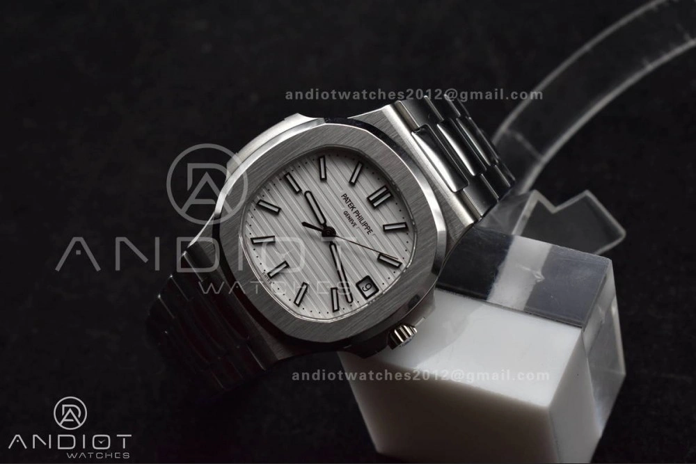 Nautilus 5711 1A 3KF 1:1 Best Edition White Textured Dial on SS Bracelet A324 Super Clone V UrbanStyle 382