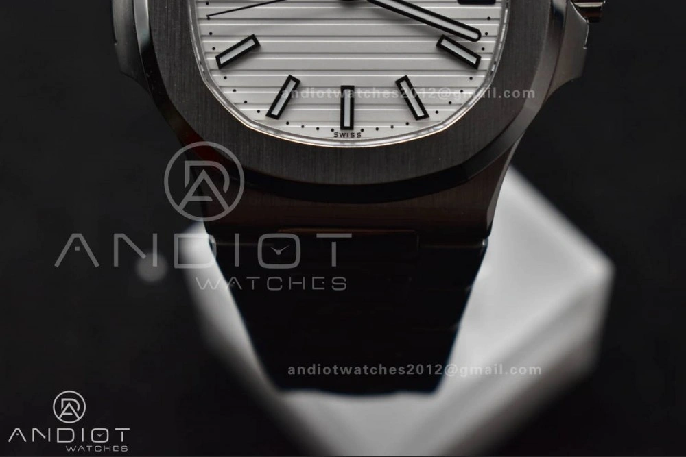 Nautilus 5711 1A 3KF 1:1 Best Edition White Textured Dial on SS Bracelet A324 Super Clone V UrbanStyle 382