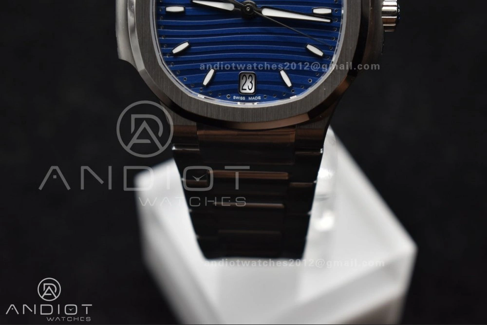 Trendsetting Nautilus 7118 3KF 1:1 Best Edition Blue Textured Dial on SS Bracelet A324 Super Clone V 362
