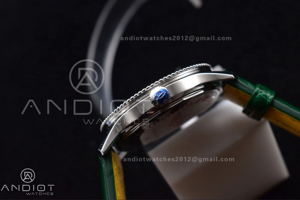 Packable Navitimer  41mm TF 1:1 Best Edition Green Dial on Leather A 179