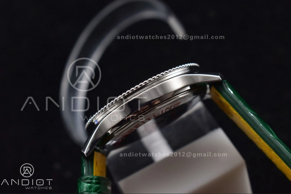 Packable Navitimer  41mm TF 1:1 Best Edition Green Dial on Leather A 179