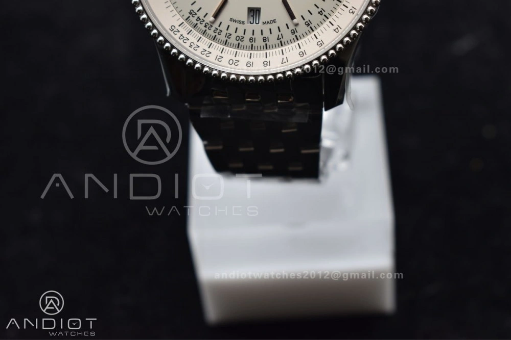 Tailored Navitimer 1 SS V7F 1:1 Best Edition RG Bezel White Dial on SS Bracelet A 923