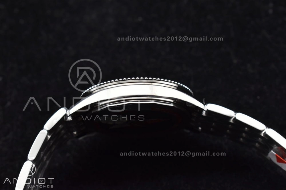 Tailored Navitimer 1 SS V7F 1:1 Best Edition RG Bezel White Dial on SS Bracelet A 923