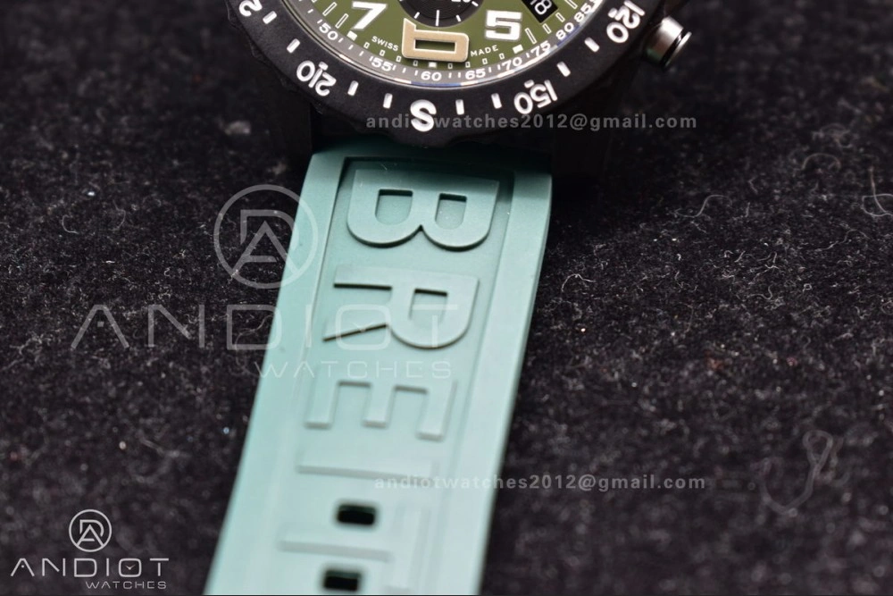 Versatile OF Factory Breilting Endurance Pro 44mm Green 922