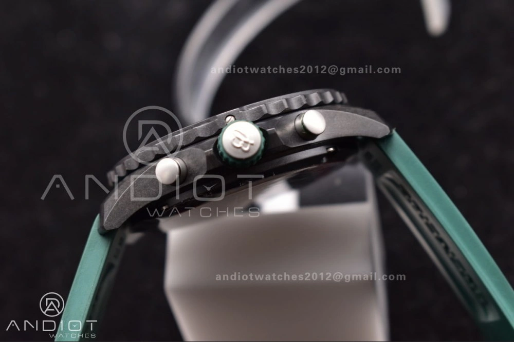 Versatile OF Factory Breilting Endurance Pro 44mm Green 922