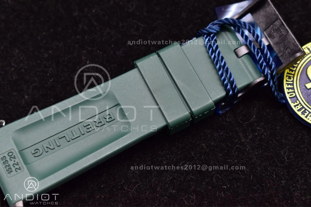 Versatile OF Factory Breilting Endurance Pro 44mm Green 922