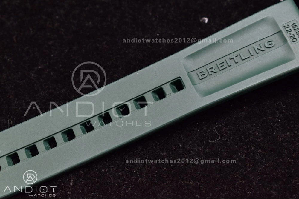 Versatile OF Factory Breilting Endurance Pro 44mm Green 922