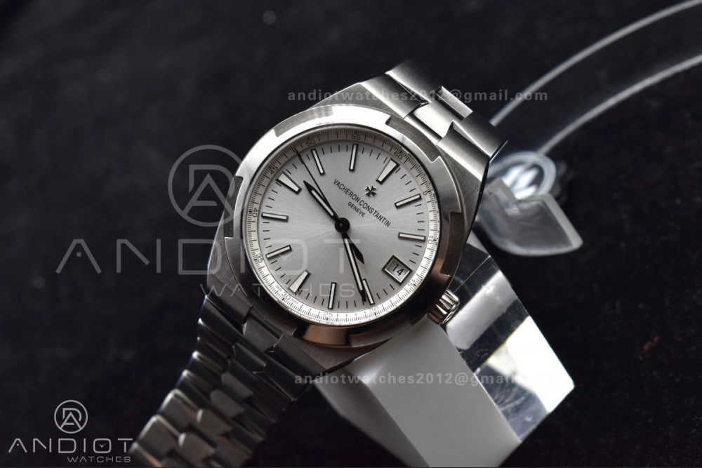 TravelReady Overseas 4500V SS ZF 1:1 Best Edition Silver Dial on SS Bracelet A 924
