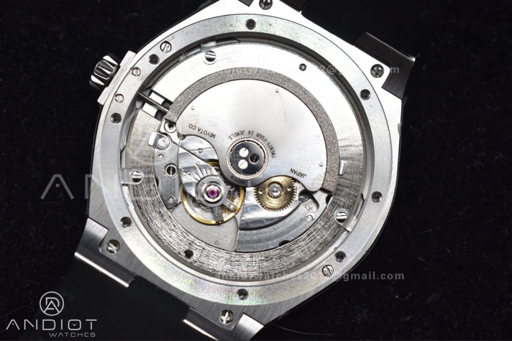 Overseas SS 8F Maker Black Dial on Black Rubber Strap GoodFit 932