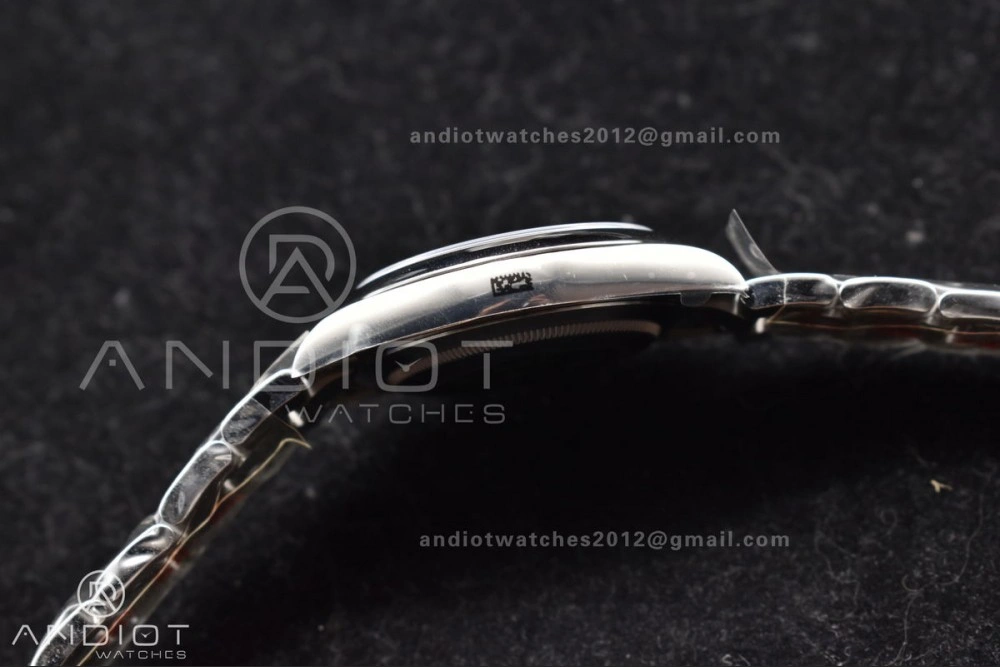 Oyster Perpetual 124300 41mm Clean 1:1 Best Edition 904L Steel Red Dial VR Versatile 938