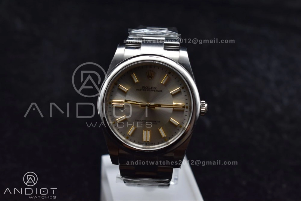 SunProtective Oyster Perpetual 124300 41mm Clean 1:1 Best Edition 904L Steel Silver Dial VR 935