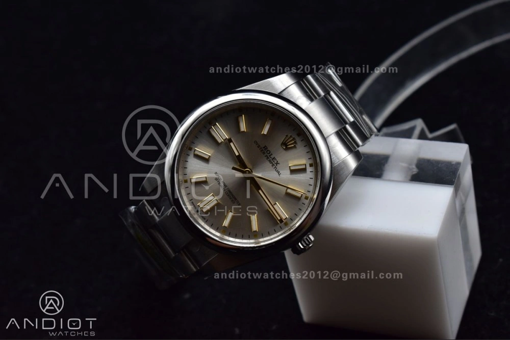 SunProtective Oyster Perpetual 124300 41mm Clean 1:1 Best Edition 904L Steel Silver Dial VR 935