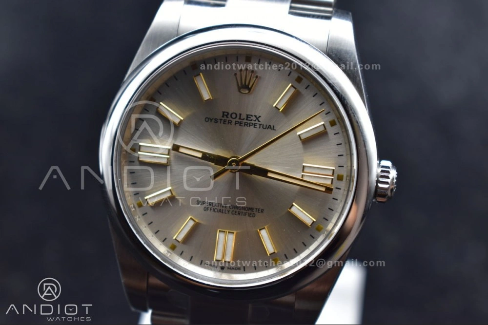 SunProtective Oyster Perpetual 124300 41mm Clean 1:1 Best Edition 904L Steel Silver Dial VR 935
