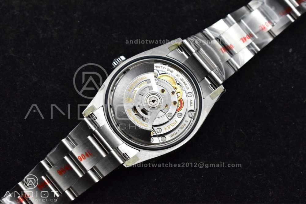 Popular Oyster Perpetual 126000 36mm Clean 1:1 Best Edition 904L Steel Red Dial VR 956