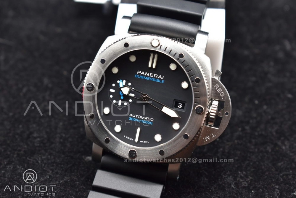 Sleek PAM1229 Y SBF 1:1 Best Edition Black Dial on Black Rubber Strap P 323