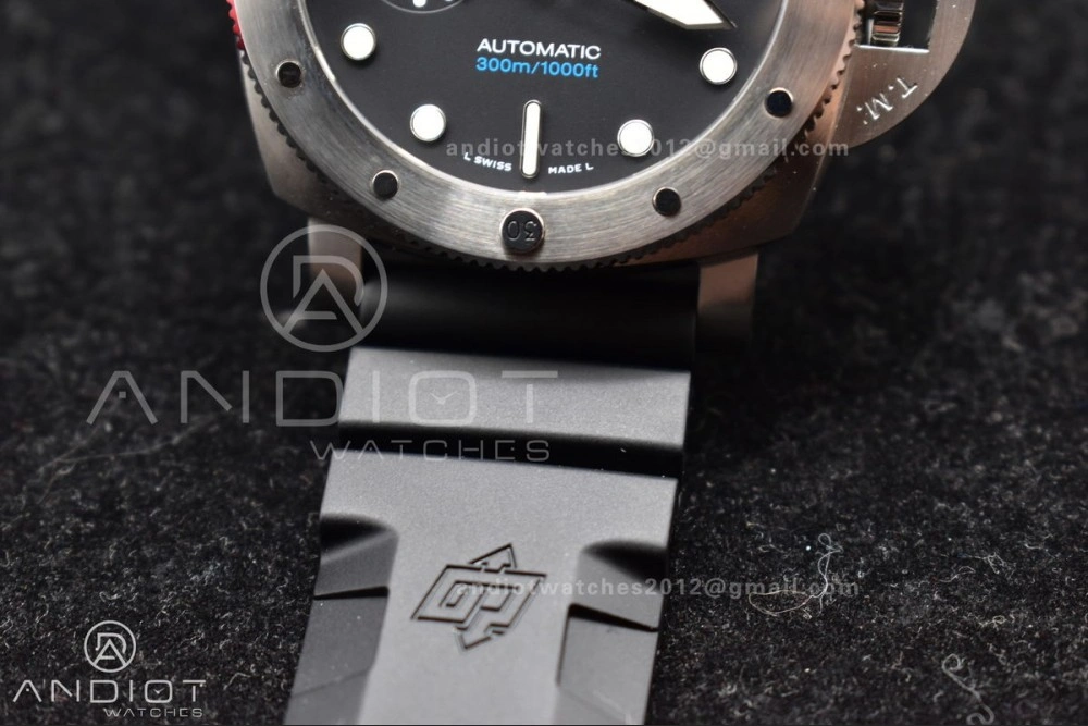 Sleek PAM1229 Y SBF 1:1 Best Edition Black Dial on Black Rubber Strap P 323