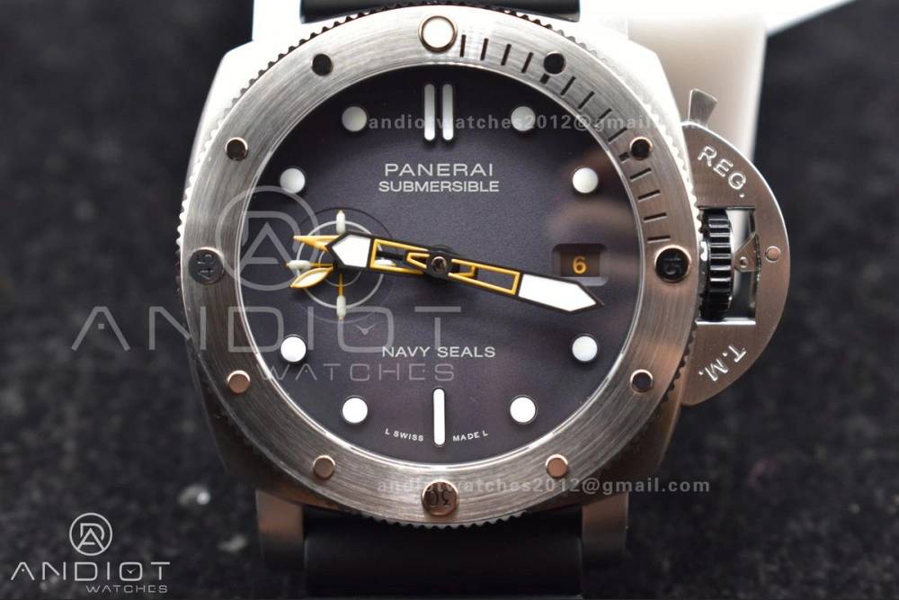 Unique PAM1323 VSF 1:1 Best Edition Grey Dial On Black Rubber Strap P 988