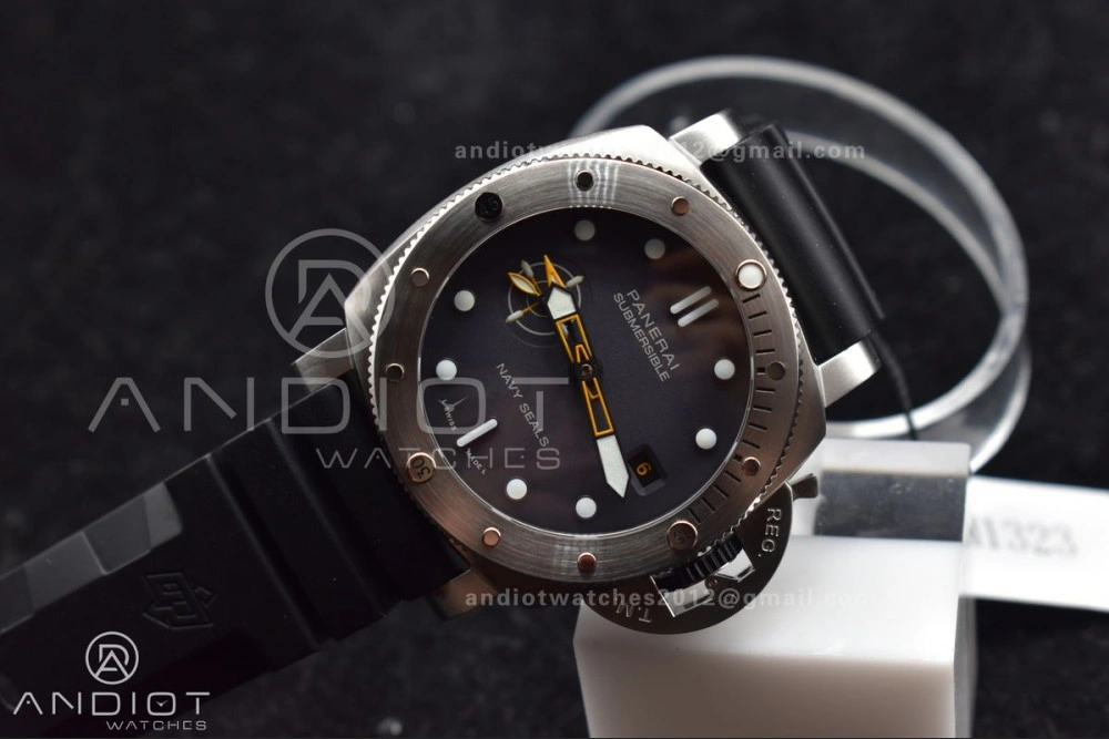 Unique PAM1323 VSF 1:1 Best Edition Grey Dial On Black Rubber Strap P 988
