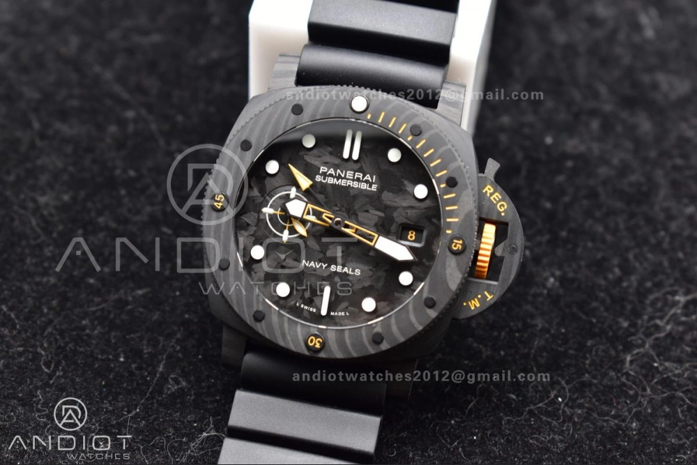 Refined PAM1324 Carbotech VSF 1:1 Best Edition Black Dial On Black Rubber Strap P 353