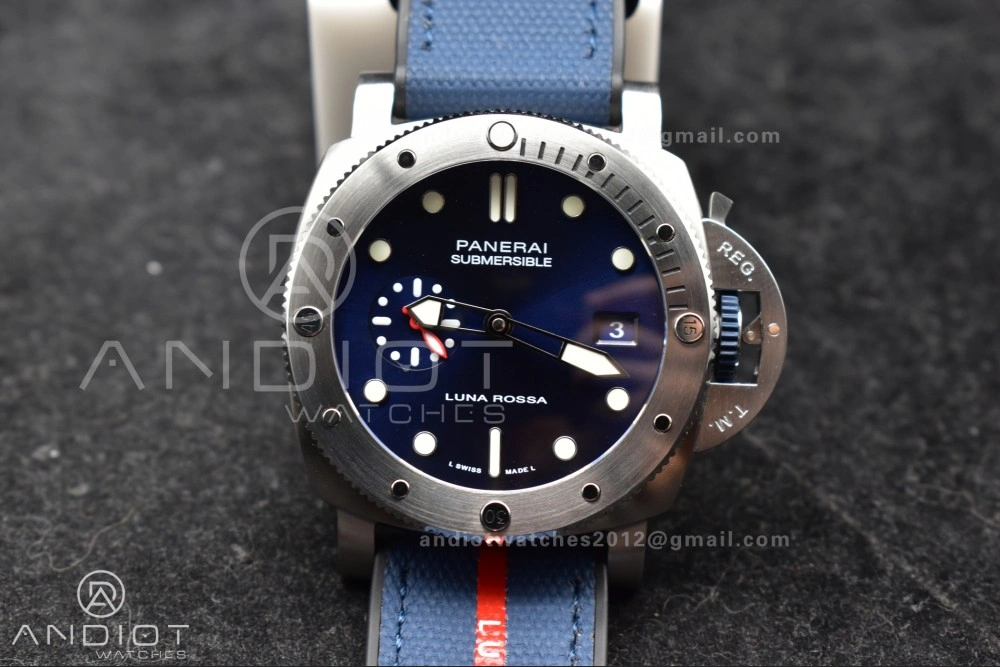 PAM1391 Luna Rossa Submersible VSF 1:1 Best Edition on Blue Fabric Strap P Bright 340