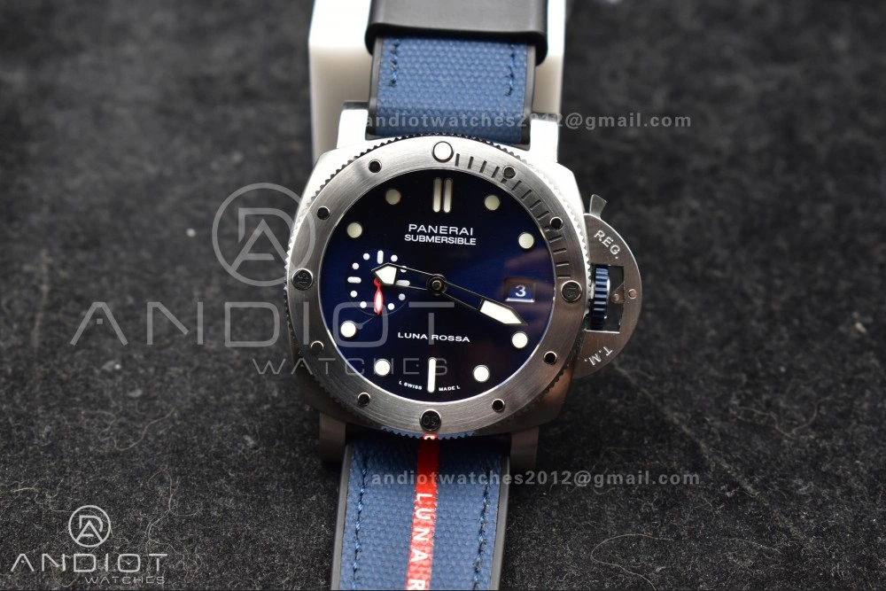 PAM1391 Luna Rossa Submersible VSF 1:1 Best Edition on Blue Fabric Strap P Bright 340