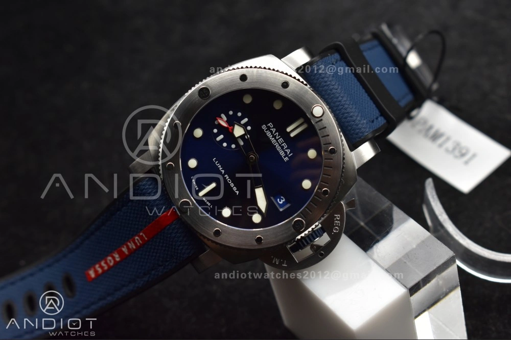 PAM1391 Luna Rossa Submersible VSF 1:1 Best Edition on Blue Fabric Strap P Bright 340