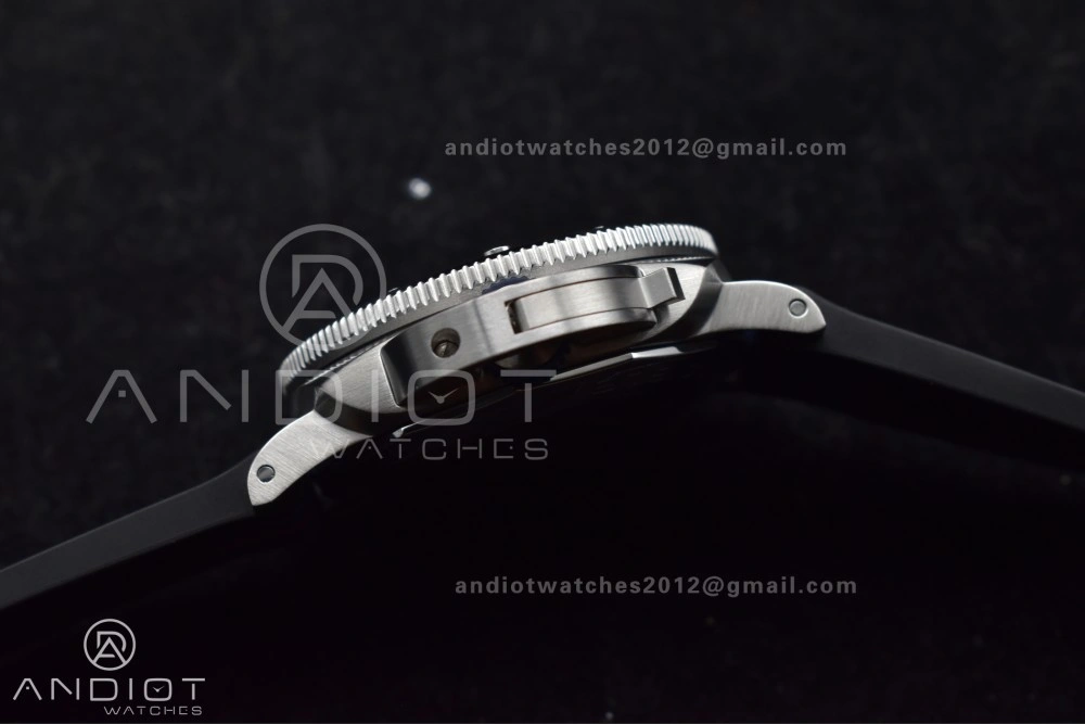 PAM1391 Luna Rossa Submersible VSF 1:1 Best Edition on Blue Fabric Strap P Bright 340