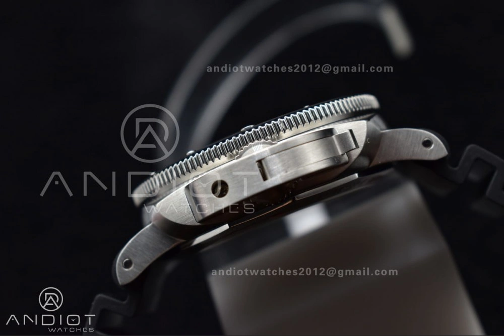 ZeroBulk PAM683 Y SBF 1:1 Best Edition Black Dial on Black Rubber Strap XXXIV 459