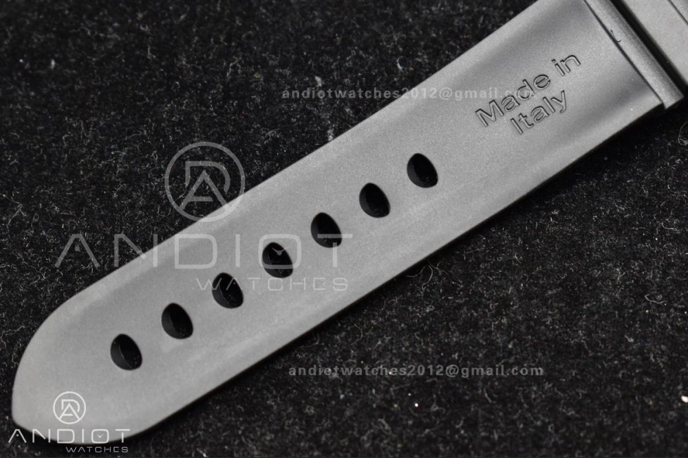 ZeroBulk PAM683 Y SBF 1:1 Best Edition Black Dial on Black Rubber Strap XXXIV 459