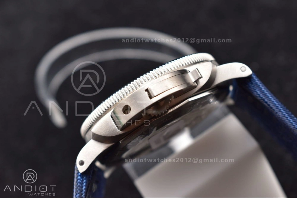 Durable PAM985 Mike Horn Submersible Tit Blue TI NY VSF P 351