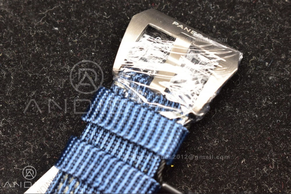 Durable PAM985 Mike Horn Submersible Tit Blue TI NY VSF P 351