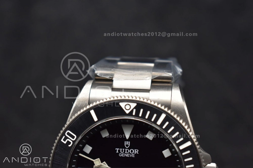 AllSeason Pelagos 39mm Titanium ZF 1:1 Best Edition Black Dial on Titanium Bracelet A 1273