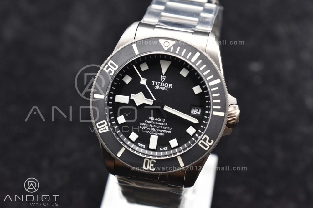 SunProtective Pelagos Titanium Black Ceramic XF 1:1 Best Edition Black Dial on Titanium Bracelet A 1277