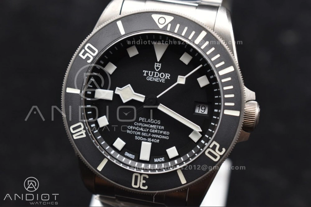 QuickDry Pelagos Titanium Black Ceramic XF 1:1 Best Edition Black Dial on Titanium Bracelet A 1013