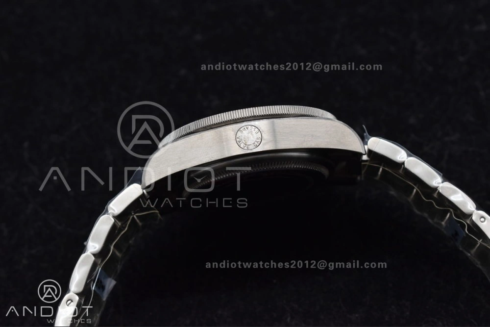 QuickDry Pelagos Titanium Black Ceramic XF 1:1 Best Edition Black Dial on Titanium Bracelet A 1013