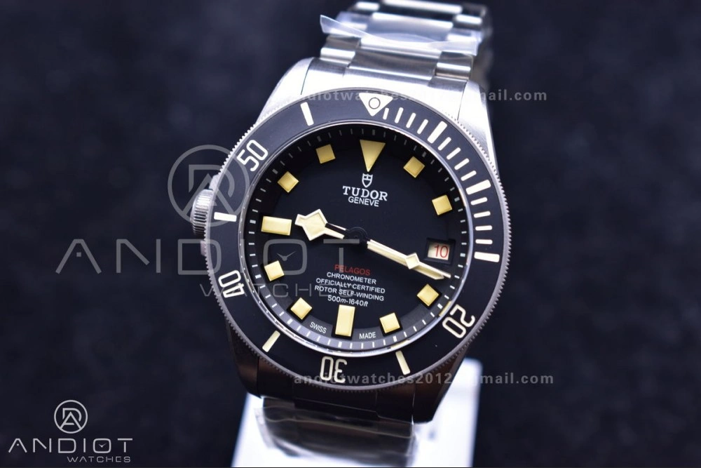 Pelagos Titanium LHD XF 1:1 Best Edition Black Dial on Titanium Bracelet A Functional 1275